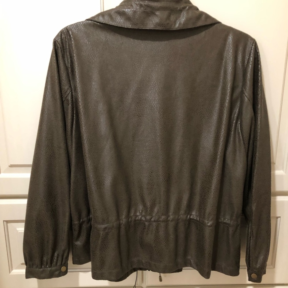 Jacket - Picture 3 of 3